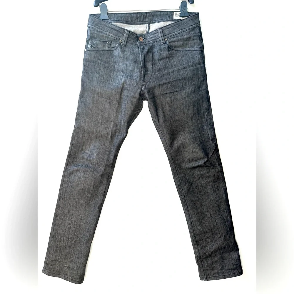 EUC Diesel Darron Men's Gray Jeans, Wash 08821 Stretch Gray, 30/30